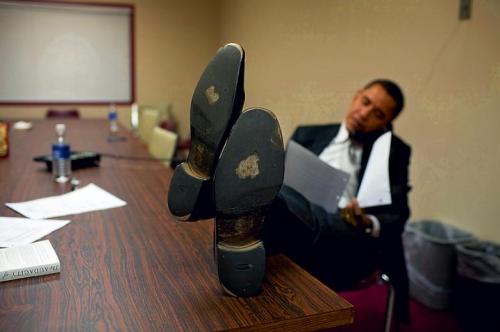 Barack Needs New Shoes.jpg (35 KB)
